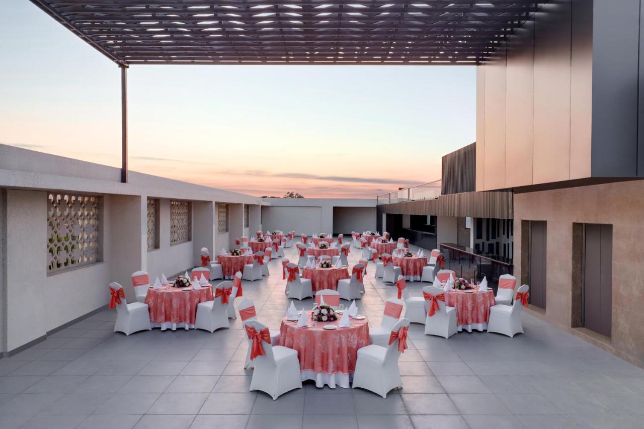 Lemon Tree Hotel Agra Shikohabad Zewnętrze zdjęcie
